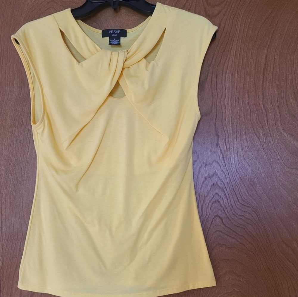 Verve Ami Sunny Twist-Front Blouse - Picture 4 of 9